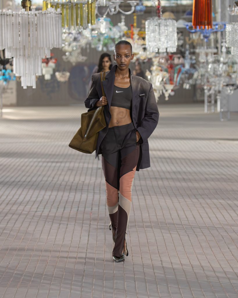 The Shattering of Crystals that Echoes “His Loss” – The Attico S/S 2025 The Shattering of Crystals that Echoes “His Loss” – The Attico S/S 2025 Vanity Teen 虚荣青年 Lifestyle & new faces magazine