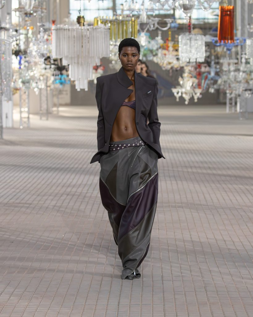 The Shattering of Crystals that Echoes “His Loss” – The Attico S/S 2025 The Shattering of Crystals that Echoes “His Loss” – The Attico S/S 2025 Vanity Teen 虚荣青年 Lifestyle & new faces magazine