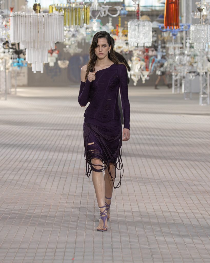 The Shattering of Crystals that Echoes “His Loss” – The Attico S/S 2025 The Shattering of Crystals that Echoes “His Loss” – The Attico S/S 2025 Vanity Teen 虚荣青年 Lifestyle & new faces magazine