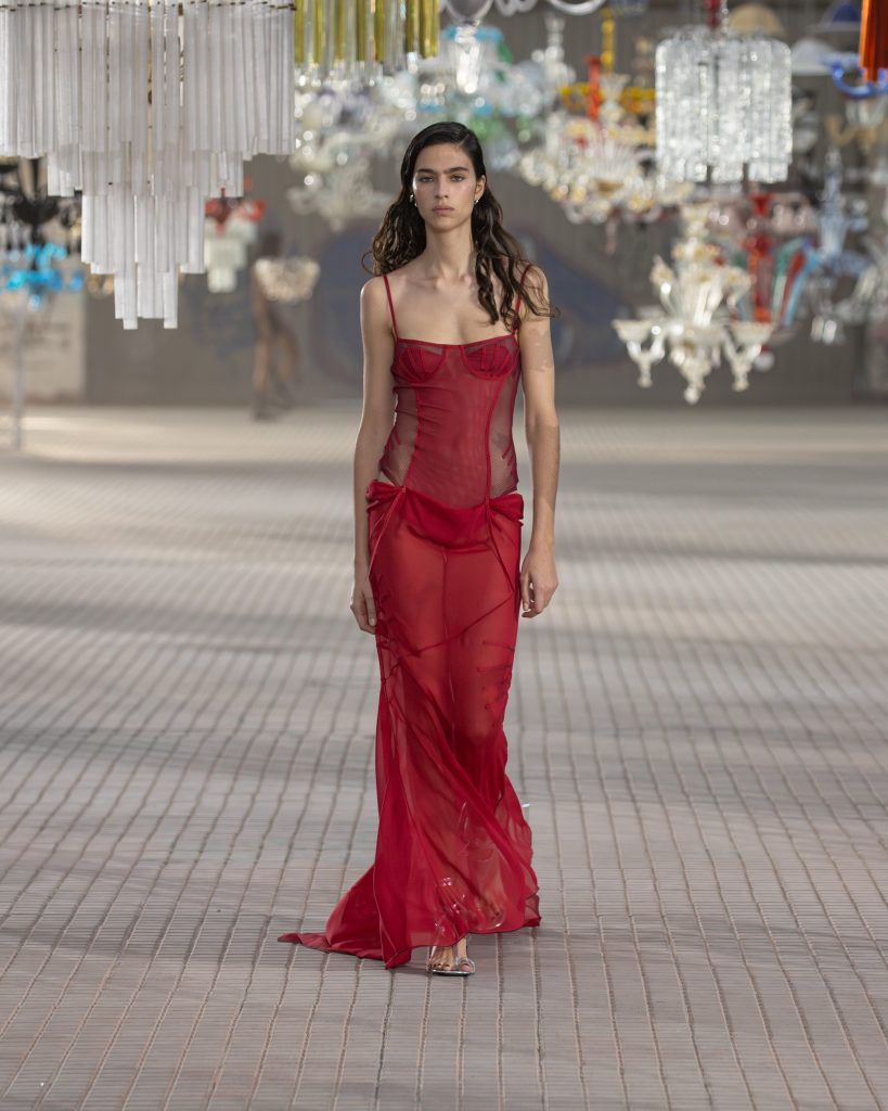 The Shattering of Crystals that Echoes “His Loss” – The Attico S/S 2025 The Shattering of Crystals that Echoes “His Loss” – The Attico S/S 2025 Vanity Teen 虚荣青年 Lifestyle & new faces magazine