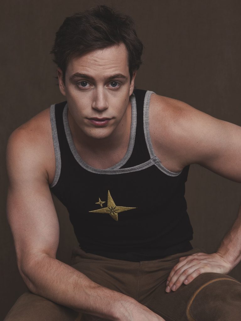 Exclusive Interview: Brent Comer on Broadway Stardom and Life Behind the Scenes Exclusive Interview: Brent Comer on Broadway Stardom and Life Behind the Scenes Vanity Teen 虚荣青年 Lifestyle & new faces magazine