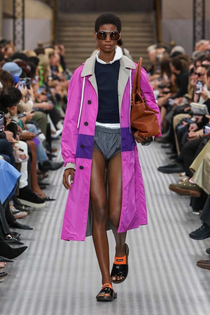 MIU MIU SS25 COLLECTION - SALT LOOKS LIKE SUGAR MIU MIU SS25 COLLECTION - SALT LOOKS LIKE SUGAR Vanity Teen 虚荣青年 Lifestyle & new faces magazine