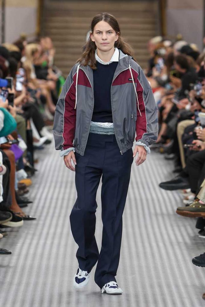 MIU MIU SS25 COLLECTION - SALT LOOKS LIKE SUGAR MIU MIU SS25 COLLECTION - SALT LOOKS LIKE SUGAR Vanity Teen 虚荣青年 Lifestyle & new faces magazine