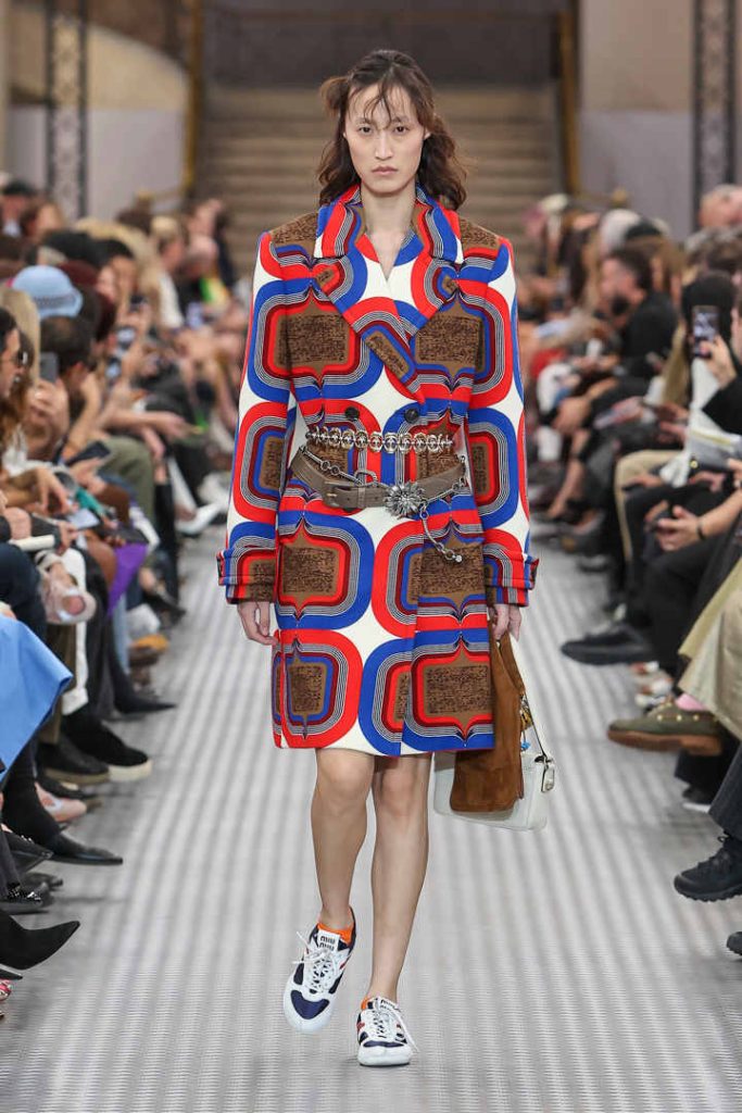 MIU MIU SS25 COLLECTION - SALT LOOKS LIKE SUGAR MIU MIU SS25 COLLECTION - SALT LOOKS LIKE SUGAR Vanity Teen 虚荣青年 Lifestyle & new faces magazine