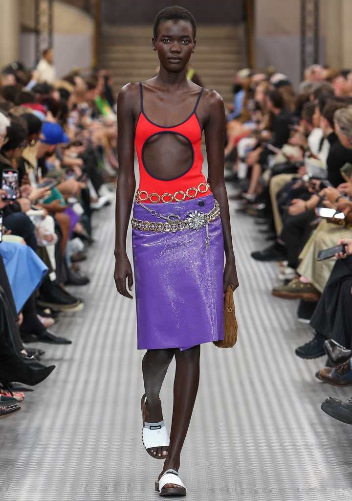 MIU MIU SS25 COLLECTION - SALT LOOKS LIKE SUGAR Vanity Teen 虚荣