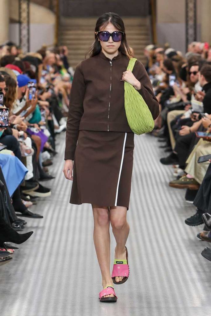 MIU MIU SS25 COLLECTION - SALT LOOKS LIKE SUGAR MIU MIU SS25 COLLECTION - SALT LOOKS LIKE SUGAR Vanity Teen 虚荣青年 Lifestyle & new faces magazine