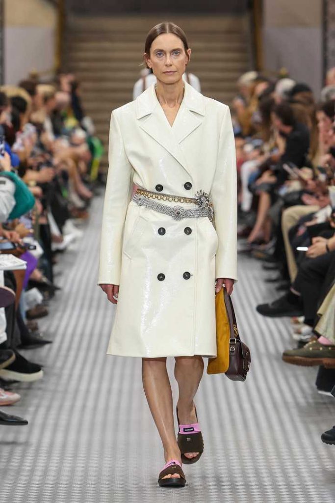 MIU MIU SS25 COLLECTION - SALT LOOKS LIKE SUGAR MIU MIU SS25 COLLECTION - SALT LOOKS LIKE SUGAR Vanity Teen 虚荣青年 Lifestyle & new faces magazine