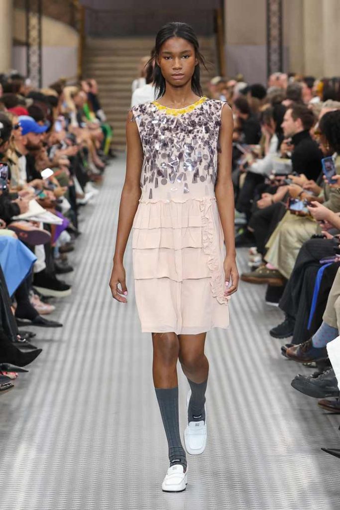 MIU MIU SS25 COLLECTION - SALT LOOKS LIKE SUGAR MIU MIU SS25 COLLECTION - SALT LOOKS LIKE SUGAR Vanity Teen 虚荣青年 Lifestyle & new faces magazine