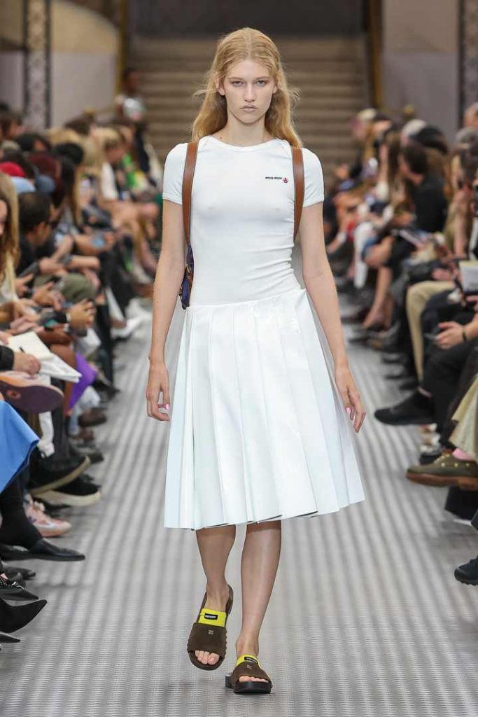 MIU MIU SS25 COLLECTION - SALT LOOKS LIKE SUGAR MIU MIU SS25 COLLECTION - SALT LOOKS LIKE SUGAR Vanity Teen 虚荣青年 Lifestyle & new faces magazine