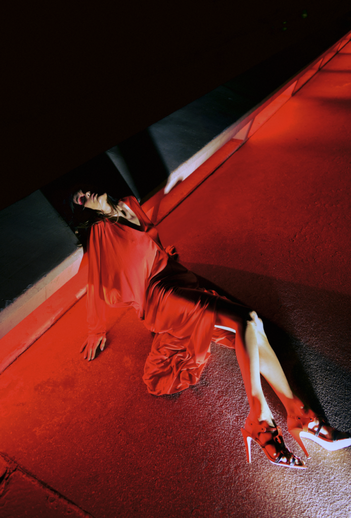 THE STORY BEHIND THE RED THE STORY BEHIND THE RED Vanity Teen 虚荣青年 Lifestyle & new faces magazine