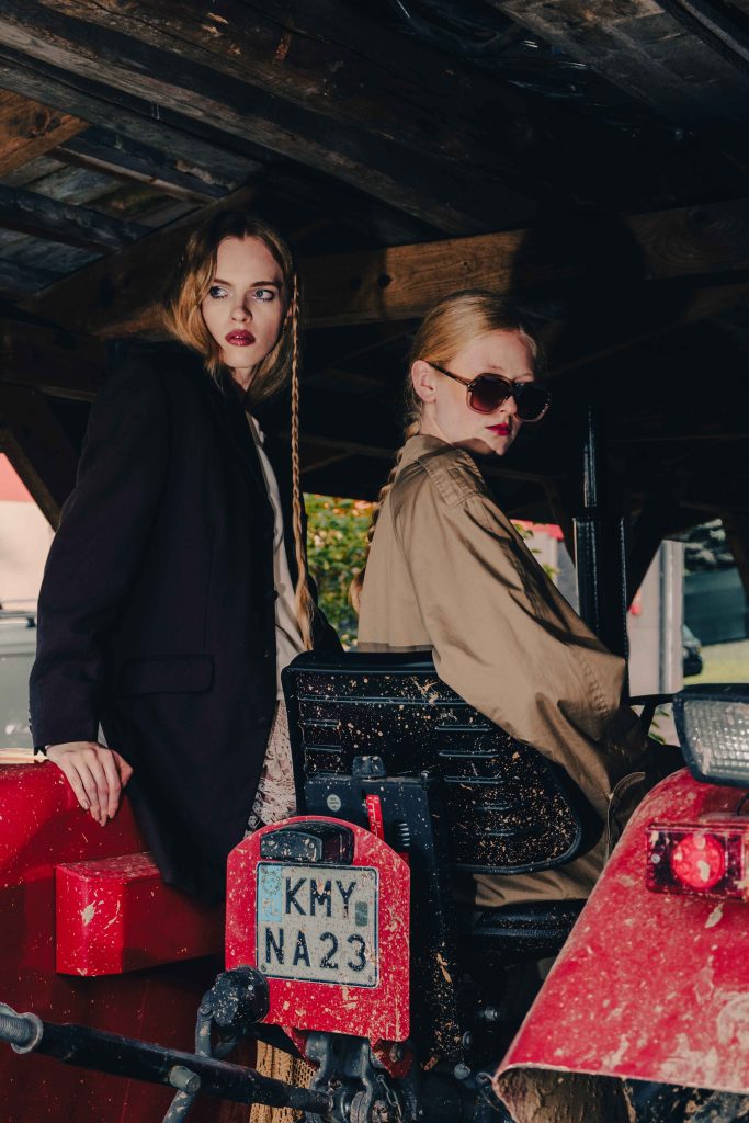 "Idyll": A Romanticized Vision of Rural Life Captured by Eliza Kania "Idyll": A Romanticized Vision of Rural Life Captured by Eliza Kania Vanity Teen 虚荣青年 Lifestyle & new faces magazine