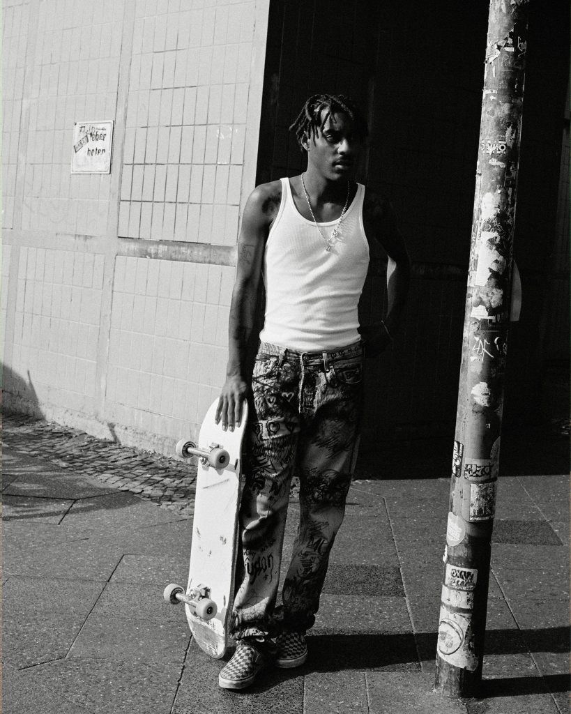 GERRIT JACOB x MUBI: AN ODE TO ’90S BERLIN THROUGH FASHION AND FILM GERRIT JACOB x MUBI: AN ODE TO ’90S BERLIN THROUGH FASHION AND FILM Vanity Teen 虚荣青年 Lifestyle & new faces magazine