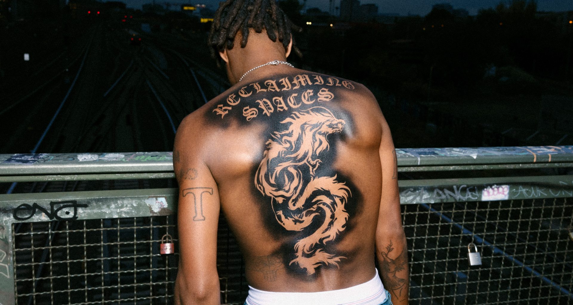 GERRIT JACOB x MUBI: AN ODE TO ’90S BERLIN THROUGH FASHION AND FILM GERRIT JACOB x MUBI: AN ODE TO ’90S BERLIN THROUGH FASHION AND FILM Vanity Teen 虚荣青年 Lifestyle & new faces magazine