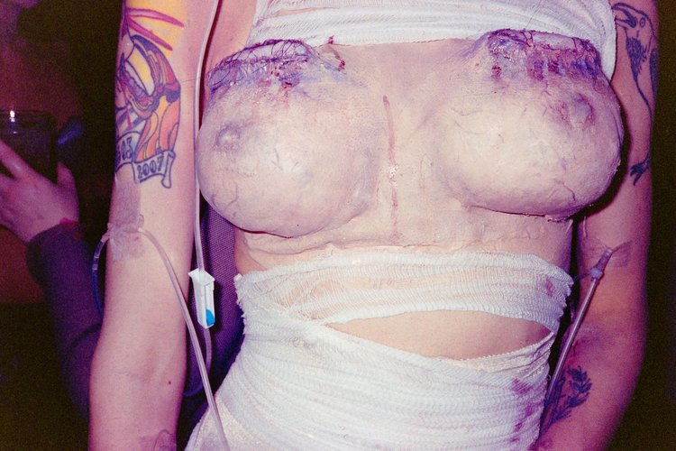 Capturing Culture and Time: Rocío Aguirre Venegas’s Vision Through the Lens Capturing Culture and Time: Rocío Aguirre Venegas’s Vision Through the Lens Vanity Teen 虚荣青年 Lifestyle & new faces magazine