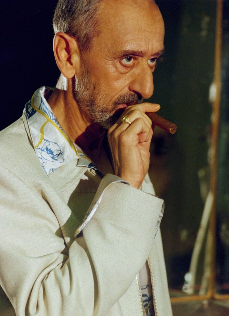 Capturing Culture and Time: Rocío Aguirre Venegas’s Vision Through the Lens Capturing Culture and Time: Rocío Aguirre Venegas’s Vision Through the Lens Vanity Teen 虚荣青年 Lifestyle & new faces magazine