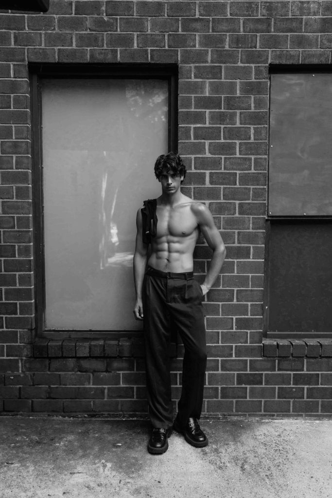 A Walk Through New York with Sergio Perdomo A Walk Through New York with Sergio Perdomo Vanity Teen 虚荣青年 Lifestyle & new faces magazine