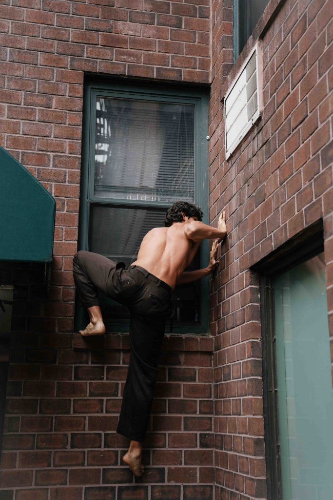 A Walk Through New York with Sergio Perdomo A Walk Through New York with Sergio Perdomo Vanity Teen 虚荣青年 Lifestyle & new faces magazine