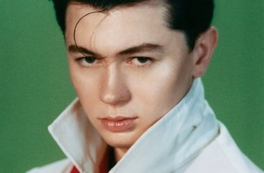 Elliot James Reay Drops Retro-Inspired Single “Boy In Love” Elliot James Reay Drops Retro-Inspired Single “Boy In Love” Vanity Teen 虚荣青年 Lifestyle & new faces magazine
