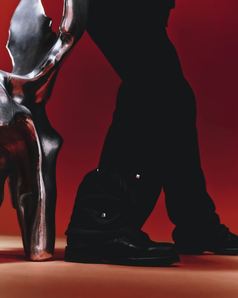 AGE OF DIGITAL FIRST DROP - THE WARDROBE +THE CHAIR AGE OF DIGITAL FIRST DROP - THE WARDROBE +THE CHAIR Vanity Teen 虚荣青年 Lifestyle & new faces magazine