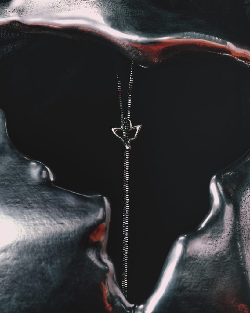 AGE OF DIGITAL FIRST DROP - THE WARDROBE +THE CHAIR AGE OF DIGITAL FIRST DROP - THE WARDROBE +THE CHAIR Vanity Teen 虚荣青年 Lifestyle & new faces magazine