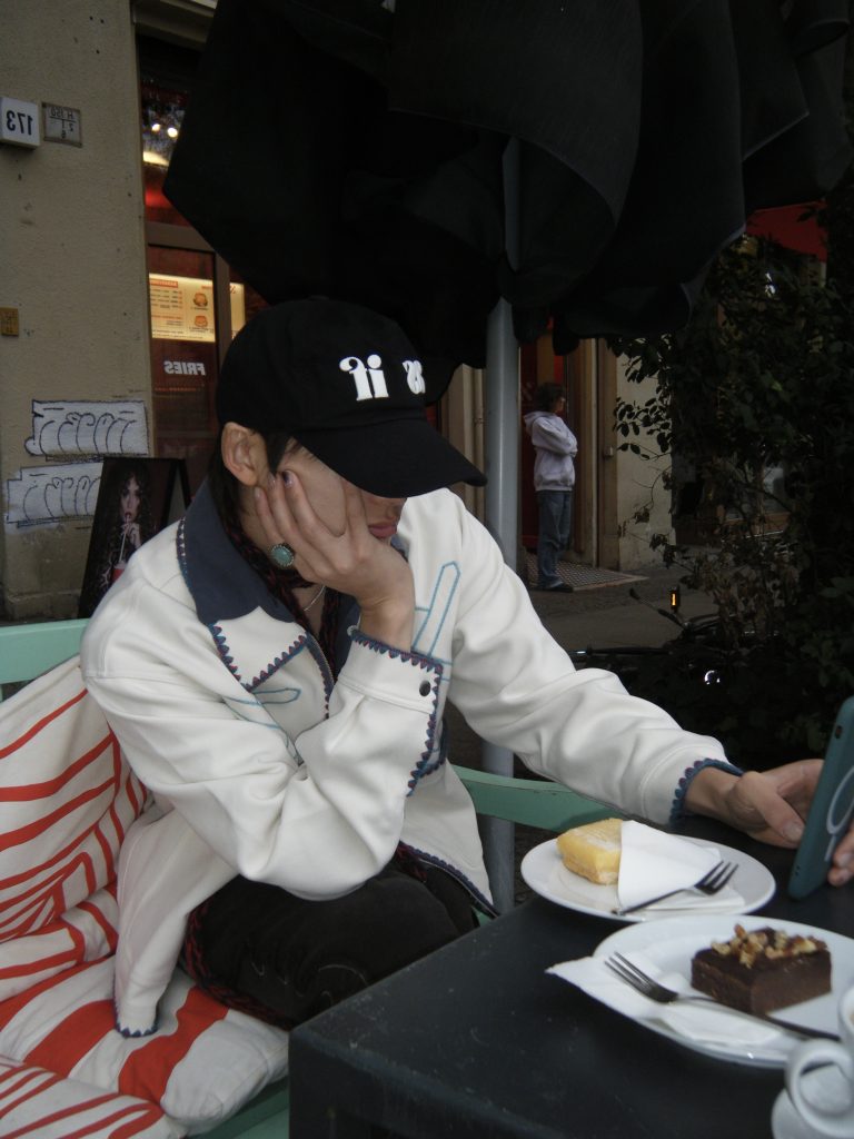 Grizzly Redefines Freedom and Authenticity with Bold New EP 'SO WHAT!' Grizzly Redefines Freedom and Authenticity with Bold New EP 'SO WHAT!' Vanity Teen 虚荣青年 Lifestyle & new faces magazine