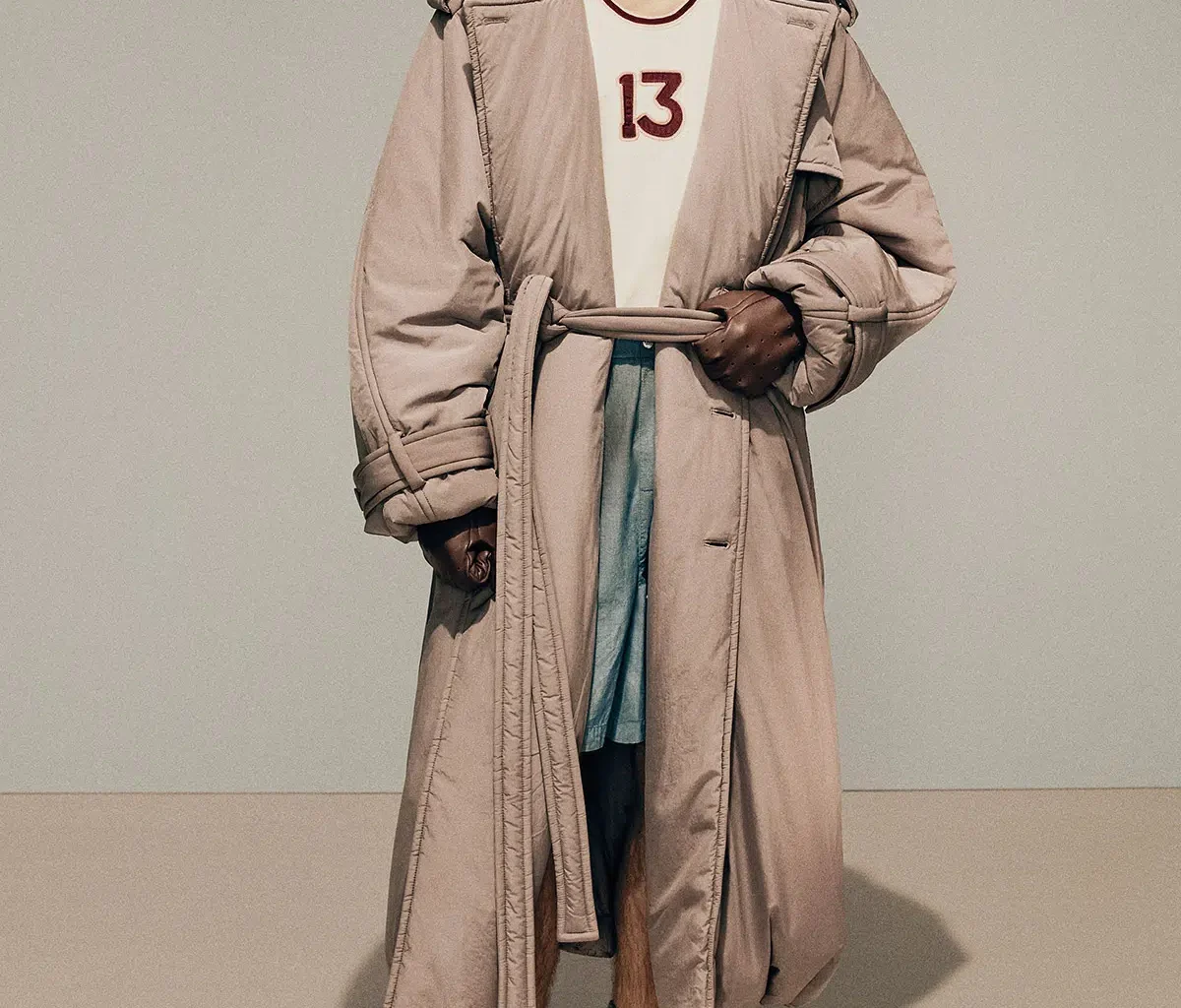 Acne Studios Redefines Classic Menswear for Fall/Winter 2025 Acne Studios Redefines Classic Menswear for Fall/Winter 2025 Vanity Teen 虚荣青年 Lifestyle & new faces magazine