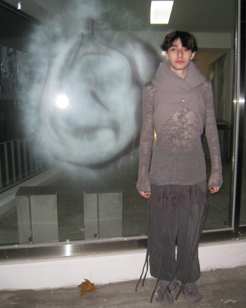 Emerging artist Joshua Abramovich introduces PNEUMA, his last exhibition at MUON in Seoul. Vanity Teen 虚荣青年 Lifestyle & new faces magazine Emerging artist Joshua Abramovich introduces PNEUMA, his last exhibition at MUON in Seoul. Emerging artist Joshua Abramovich introduces PNEUMA, his last exhibition at MUON in Seoul. Vanity Teen 虚荣青年 Lifestyle & new faces magazine