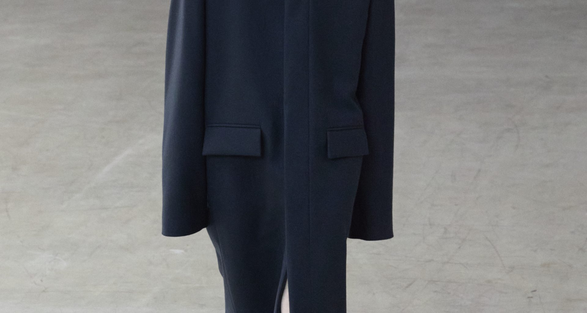 For Winter 2025, Rier embraces the crisp mountain cold with sharp, vertical silhouettes. For Winter 2025, Rier embraces the crisp mountain cold with sharp, vertical silhouettes. Vanity Teen 虚荣青年 Lifestyle & new faces magazine