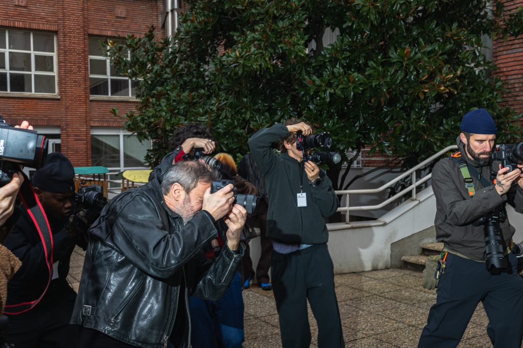 Frames from Kiko Kostadinov FW25 Backstage Frames from Kiko Kostadinov FW25 Backstage Vanity Teen 虚荣青年 Lifestyle & new faces magazine