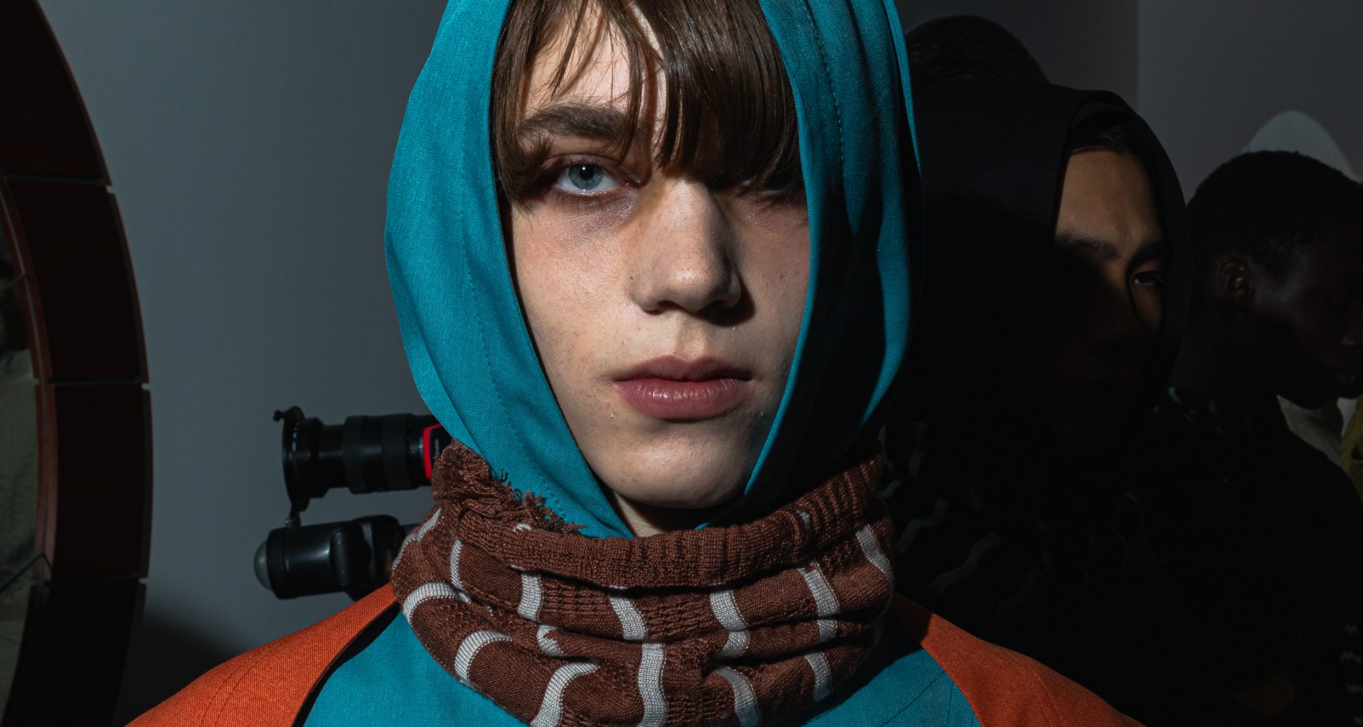 Frames from Kiko Kostadinov FW25 Backstage Frames from Kiko Kostadinov FW25 Backstage Vanity Teen 虚荣青年 Lifestyle & new faces magazine