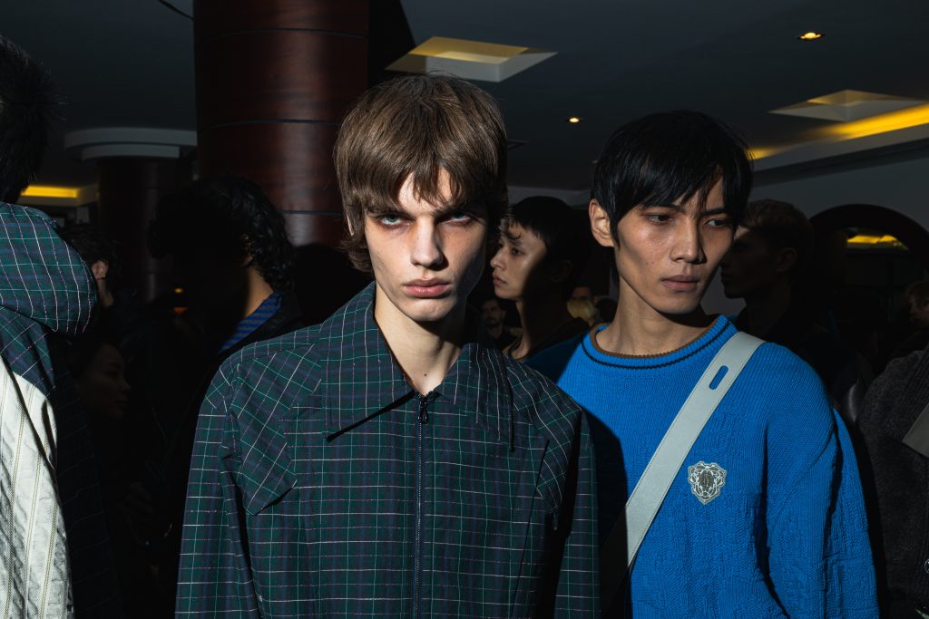 Frames from Kiko Kostadinov FW25 Backstage Frames from Kiko Kostadinov FW25 Backstage Vanity Teen 虚荣青年 Lifestyle & new faces magazine