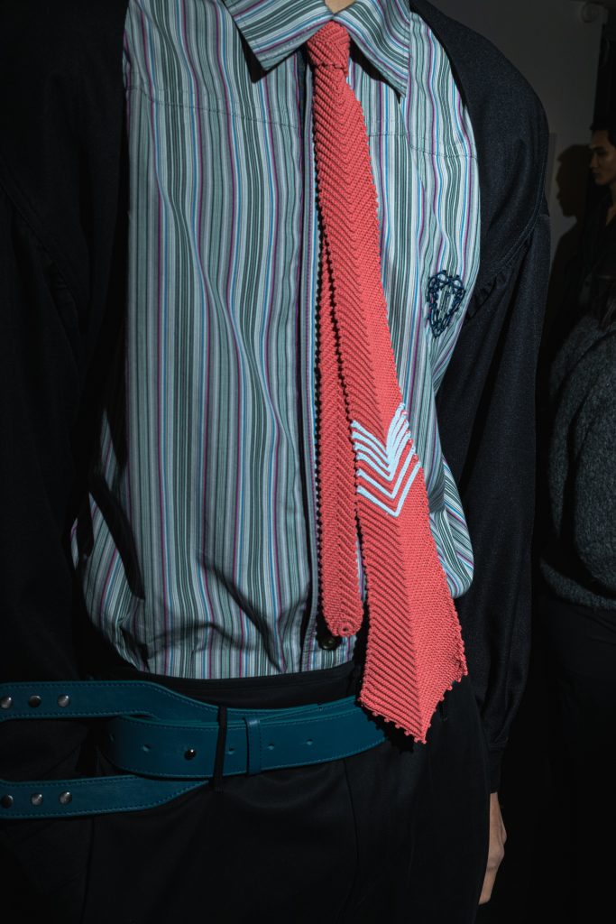 Frames from Kiko Kostadinov FW25 Backstage Frames from Kiko Kostadinov FW25 Backstage Vanity Teen 虚荣青年 Lifestyle & new faces magazine