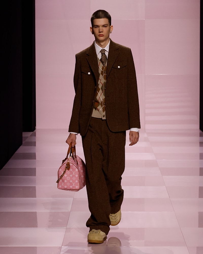 Louis Vuitton Fall/Winter 2025 Menswear: A Fusion of Heritage and Modernity Louis Vuitton Fall/Winter 2025 Menswear: A Fusion of Heritage and Modernity Vanity Teen 虚荣青年 Lifestyle & new faces magazine