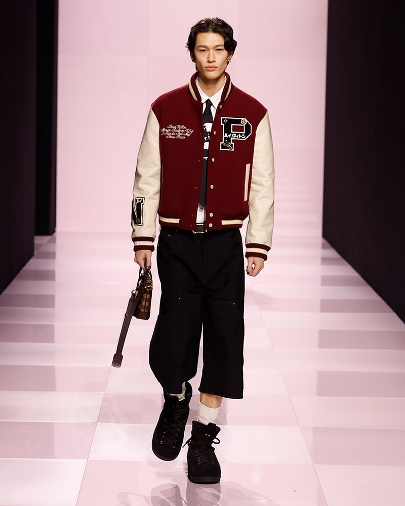Louis Vuitton Fall/Winter 2025 Menswear: A Fusion of Heritage and Modernity Louis Vuitton Fall/Winter 2025 Menswear: A Fusion of Heritage and Modernity Vanity Teen 虚荣青年 Lifestyle & new faces magazine