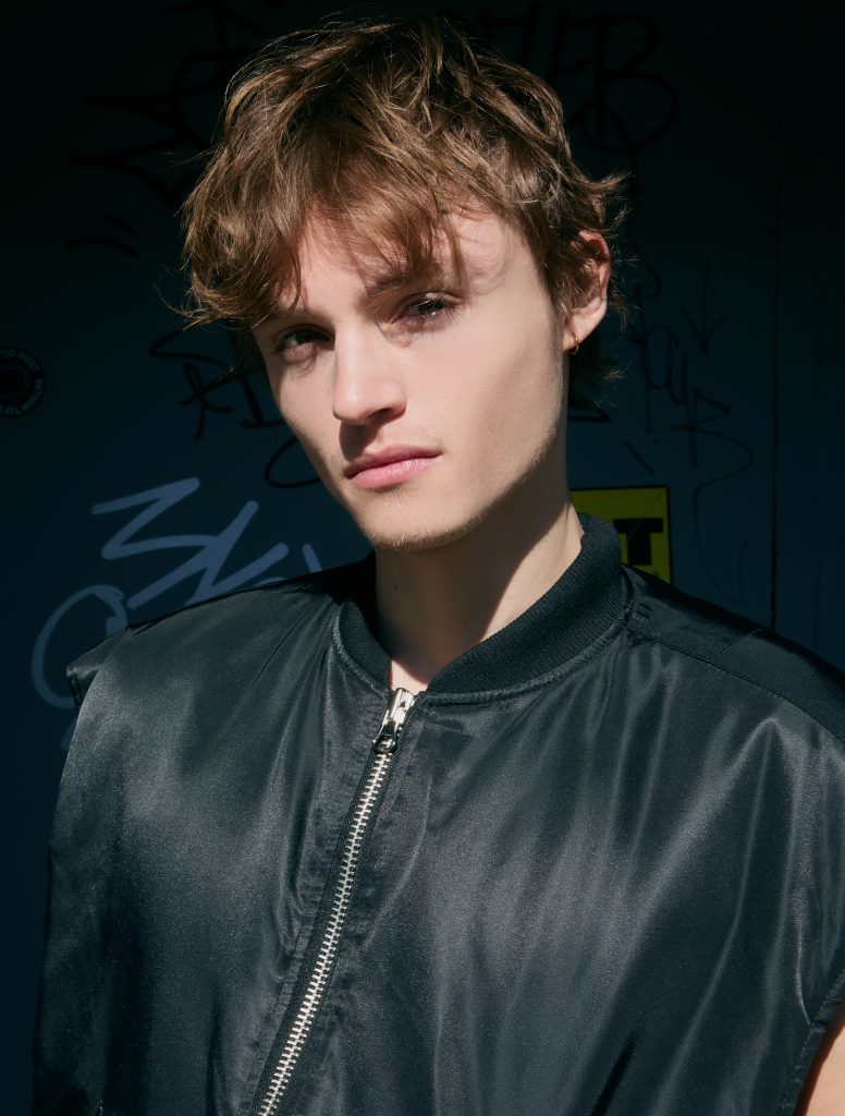 LIKE A ROLLING STONE - MINGUS REEDUS IS THE PROTAGONIST OF OUR DIGITAL COVER  LIKE A ROLLING STONE - MINGUS REEDUS IS THE PROTAGONIST OF OUR DIGITAL COVER  Vanity Teen 虚荣青年 Lifestyle & new faces magazine