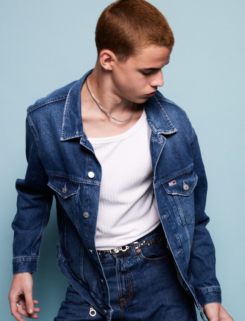 Capturing "Young & Free": A Visual Journey of Authenticity and Energy by Macky Mann Capturing "Young & Free": A Visual Journey of Authenticity and Energy by Macky Mann Vanity Teen 虚荣青年 Lifestyle & new faces magazine