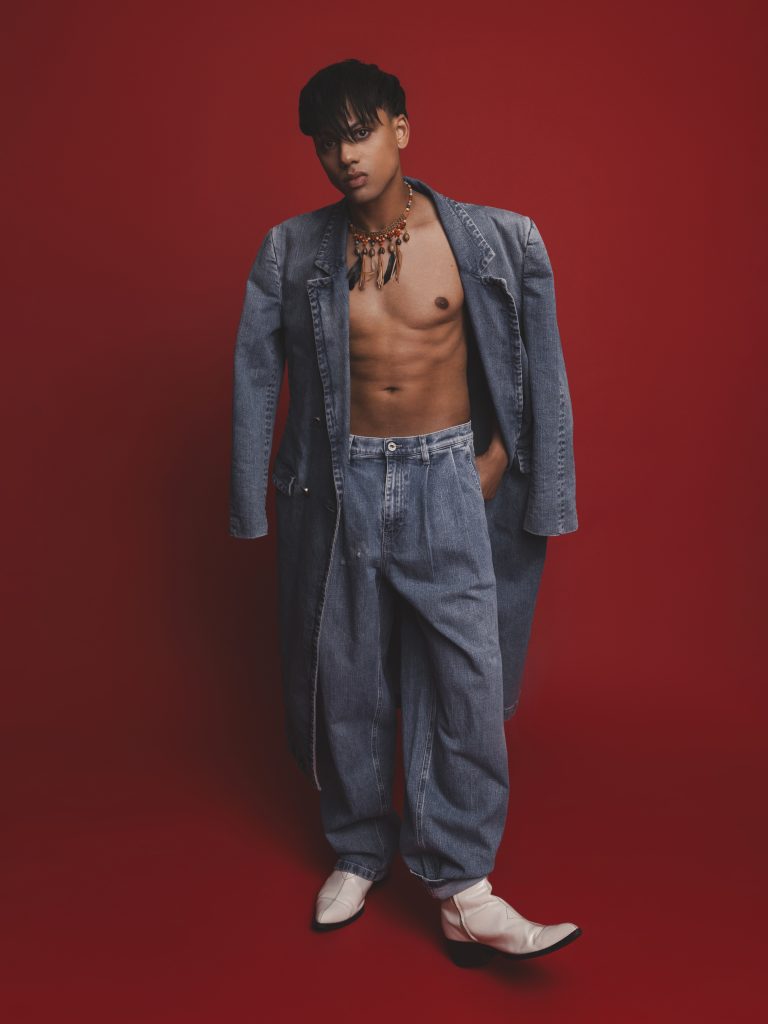 Exclusive Interview: Sky Lakota-Lynch on Broadway, Heritage, and Staying Gold Exclusive Interview: Sky Lakota-Lynch on Broadway, Heritage, and Staying Gold Vanity Teen 虚荣青年 Lifestyle & new faces magazine