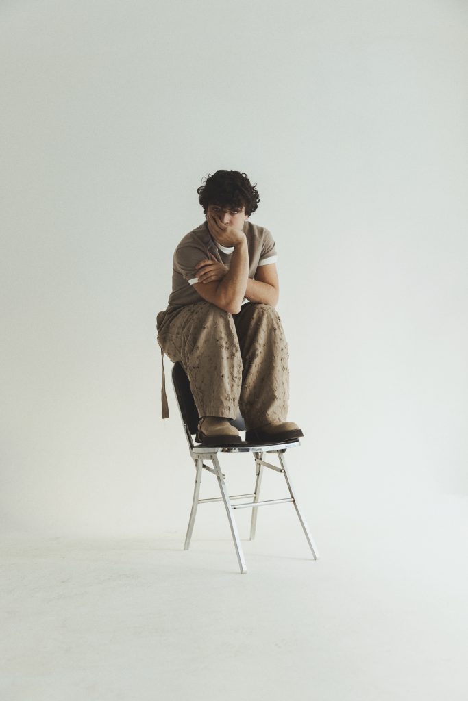 Leo Gassmann: Beyond the Music Leo Gassmann: Beyond the Music Vanity Teen 虚荣青年 Lifestyle & new faces magazine