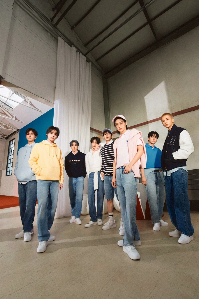 Tommy Hilfiger Unveils SS25 Campaign Featuring K-Pop Sensation Stray Kids Vanity Teen 虚荣青年 Lifestyle & new faces magazine Tommy Hilfiger Unveils SS25 Campaign Featuring K-Pop Sensation Stray Kids Tommy Hilfiger Unveils SS25 Campaign Featuring K-Pop Sensation Stray Kids Vanity Teen 虚荣青年 Lifestyle & new faces magazine