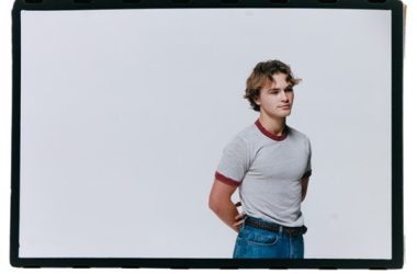 Bo Staloch Releases Heartfelt Single “Give It A Break” and Announces 2025 Tour Dates Bo Staloch Releases Heartfelt Single “Give It A Break” and Announces 2025 Tour Dates Vanity Teen 虚荣青年 Lifestyle & new faces magazine