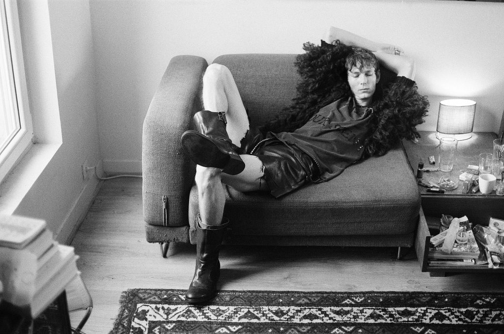 Velvet Morning Velvet Morning Vanity Teen 虚荣青年 Lifestyle & new faces magazine