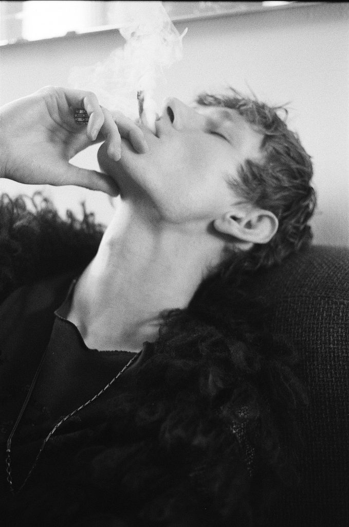 Velvet Morning Velvet Morning Vanity Teen 虚荣青年 Lifestyle & new faces magazine