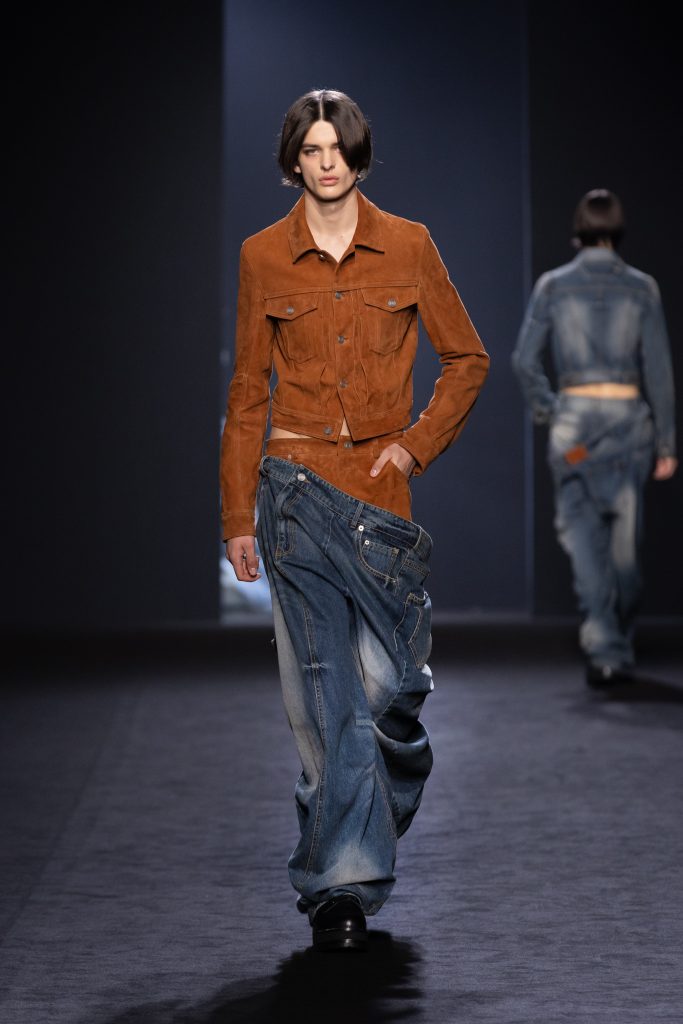 A Game of Opposites: a Review of the Latest Structurally Dramatic Collection of JUUN.J Vanity Teen 虚荣青年 Lifestyle & new faces magazine A Game of Opposites: a Review of the Latest Structurally Dramatic Collection of JUUN.J A Game of Opposites: a Review of the Latest Structurally Dramatic Collection of JUUN.J Vanity Teen 虚荣青年 Lifestyle & new faces magazine