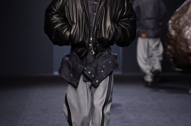 A Game of Opposites: a Review of the Latest Structurally Dramatic Collection of JUUN.J A Game of Opposites: a Review of the Latest Structurally Dramatic Collection of JUUN.J Vanity Teen 虚荣青年 Lifestyle & new faces magazine