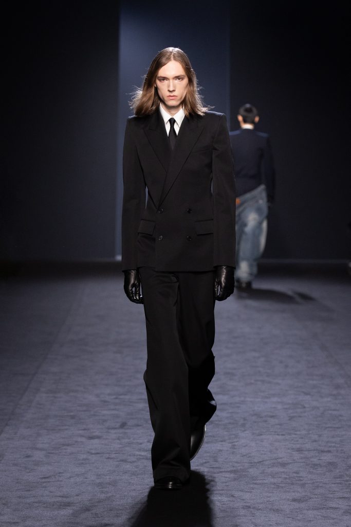 A Game of Opposites: a Review of the Latest Structurally Dramatic Collection of JUUN.J Vanity Teen 虚荣青年 Lifestyle & new faces magazine A Game of Opposites: a Review of the Latest Structurally Dramatic Collection of JUUN.J A Game of Opposites: a Review of the Latest Structurally Dramatic Collection of JUUN.J Vanity Teen 虚荣青年 Lifestyle & new faces magazine