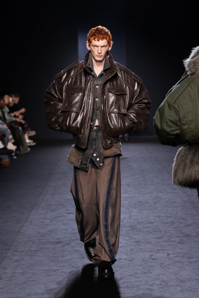 A Game of Opposites: a Review of the Latest Structurally Dramatic Collection of JUUN.J Vanity Teen 虚荣青年 Lifestyle & new faces magazine A Game of Opposites: a Review of the Latest Structurally Dramatic Collection of JUUN.J A Game of Opposites: a Review of the Latest Structurally Dramatic Collection of JUUN.J Vanity Teen 虚荣青年 Lifestyle & new faces magazine