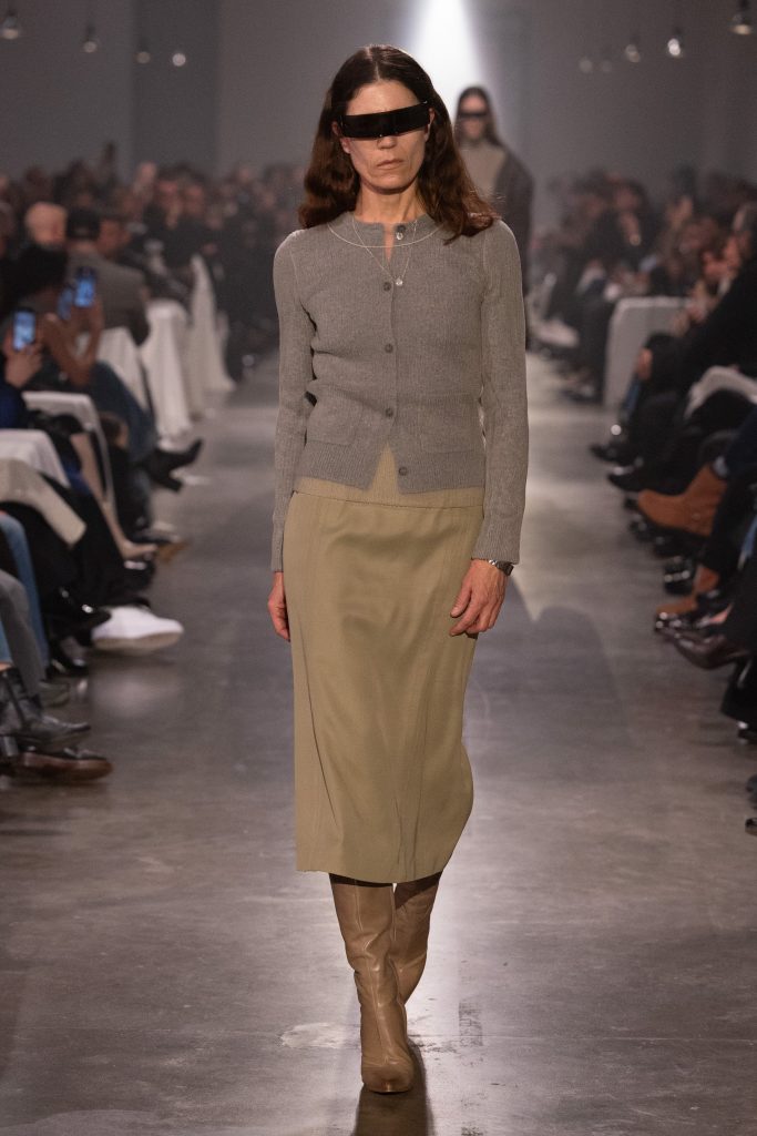 Sartorial Clairvoyance: The MM6 Woman Of Future Sobriety Sartorial Clairvoyance: The MM6 Woman Of Future Sobriety Vanity Teen 虚荣青年 Lifestyle & new faces magazine