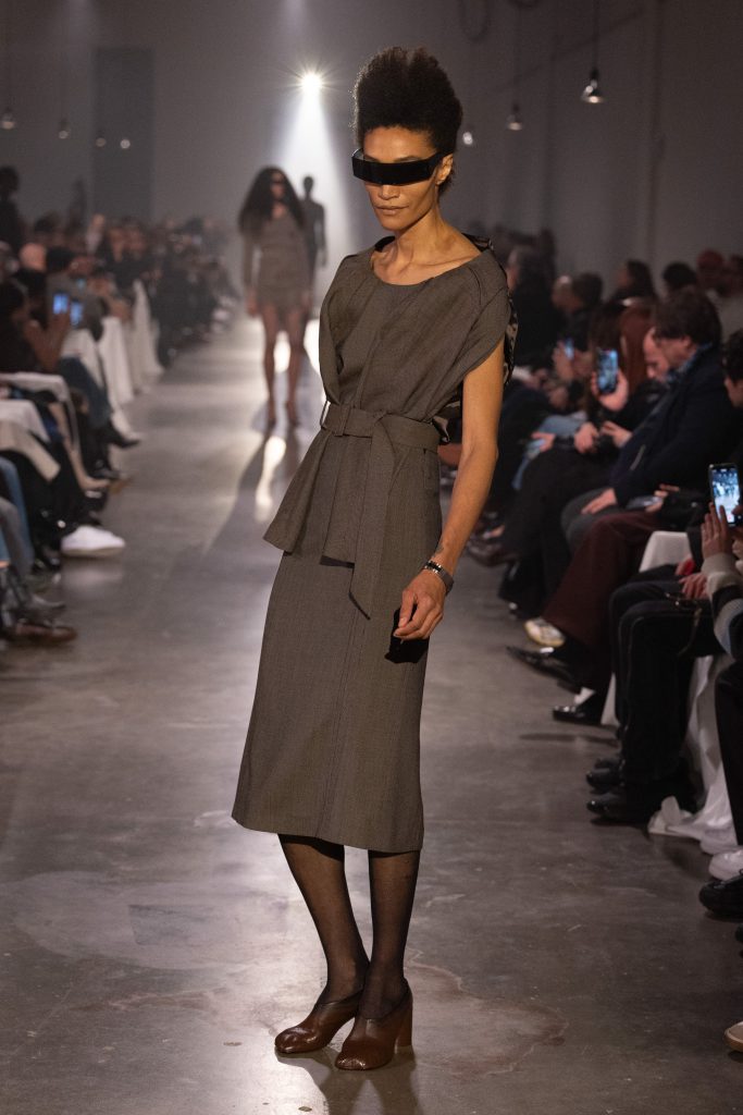 Sartorial Clairvoyance: The MM6 Woman Of Future Sobriety Sartorial Clairvoyance: The MM6 Woman Of Future Sobriety Vanity Teen 虚荣青年 Lifestyle & new faces magazine