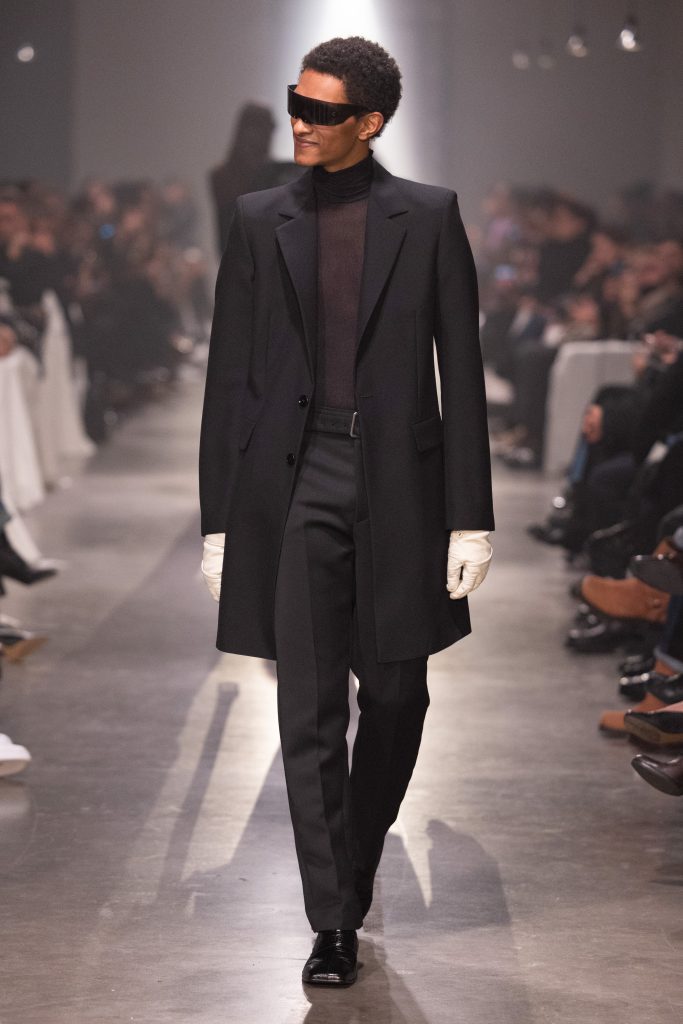 Sartorial Clairvoyance: The MM6 Woman Of Future Sobriety Sartorial Clairvoyance: The MM6 Woman Of Future Sobriety Vanity Teen 虚荣青年 Lifestyle & new faces magazine