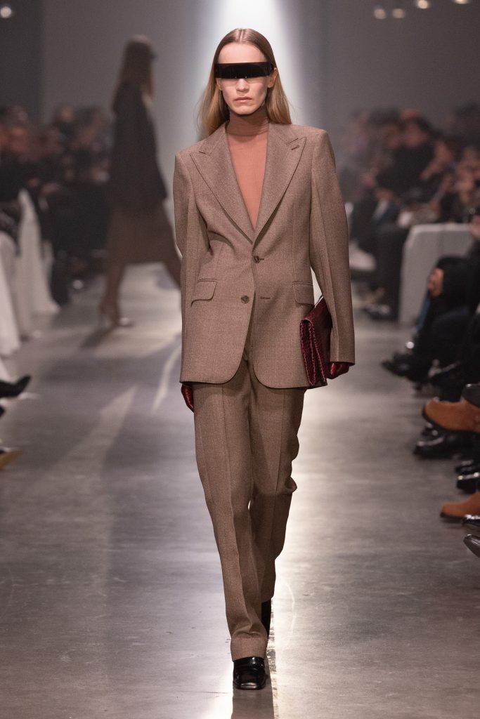 Sartorial Clairvoyance: The MM6 Woman Of Future Sobriety Sartorial Clairvoyance: The MM6 Woman Of Future Sobriety Vanity Teen 虚荣青年 Lifestyle & new faces magazine